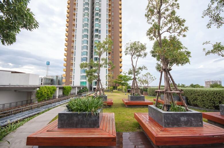 Aparthotel Implace Impact @ Msociety Condo