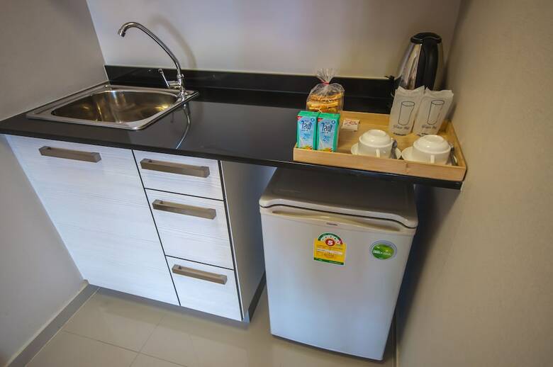 Aparthotel Implace Impact @ Msociety Condo
