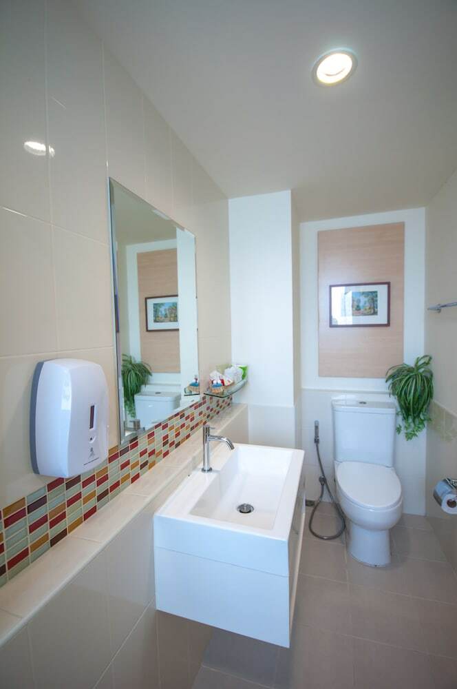 Aparthotel Implace Impact @ Msociety Condo