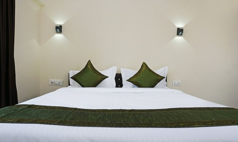 Hotel Treebo Trip Lotus