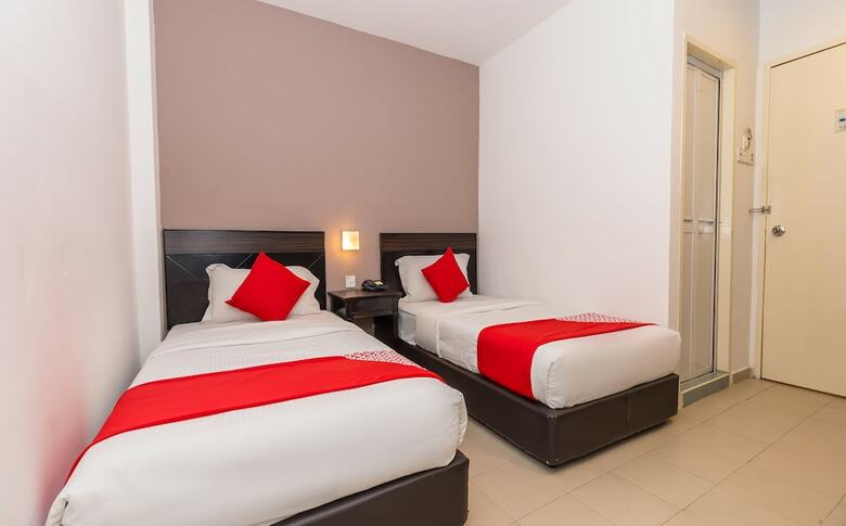 Hotel Oyo 667 Semabok Inn