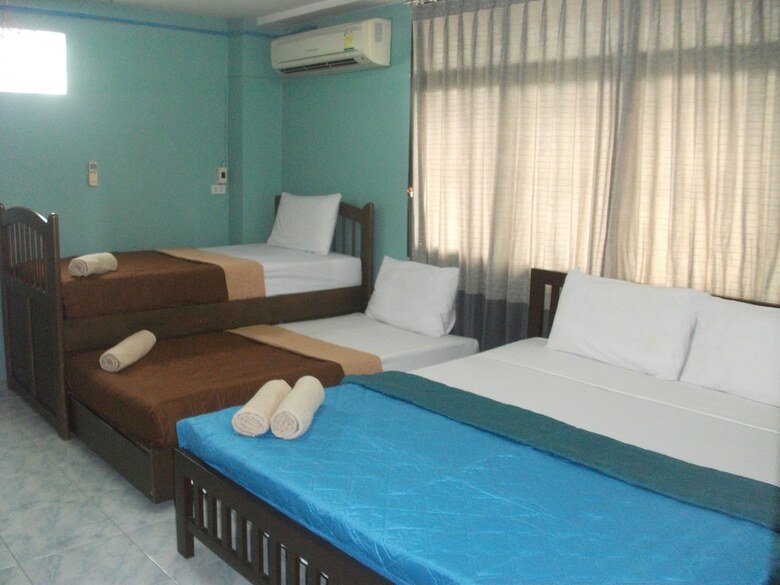 Hotel Boss & Benz House
