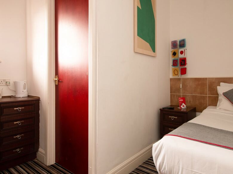 Hotel Oyo Cardiff Central