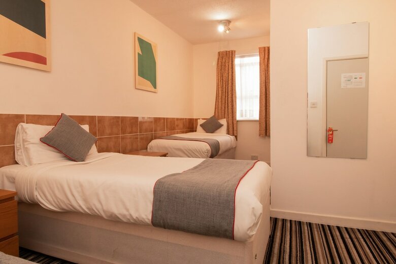 Hotel Oyo Cardiff Central