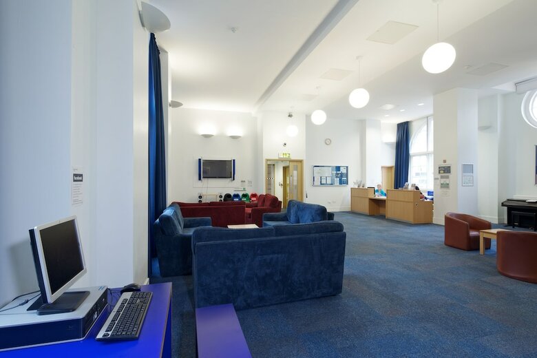 Hostal Beit Hall (campus Accommodation)