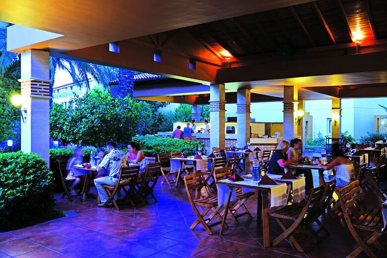 Hotel Silence Beach Resort - All Inclusive