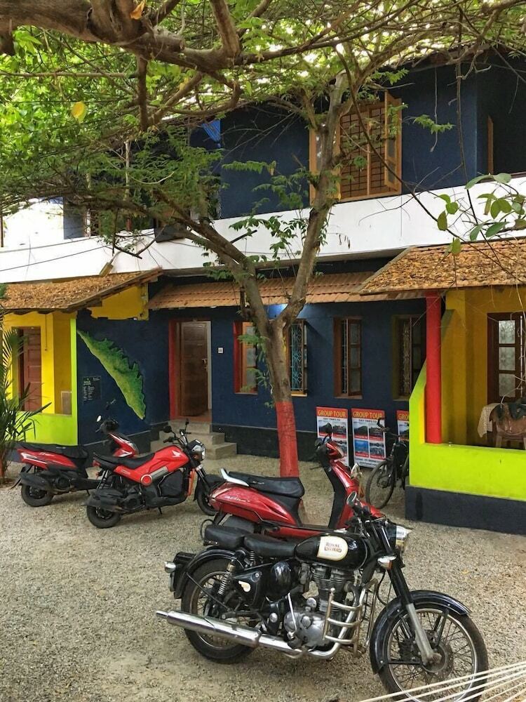 Bed & Breakfast Heavenly Breeze Beach Resort