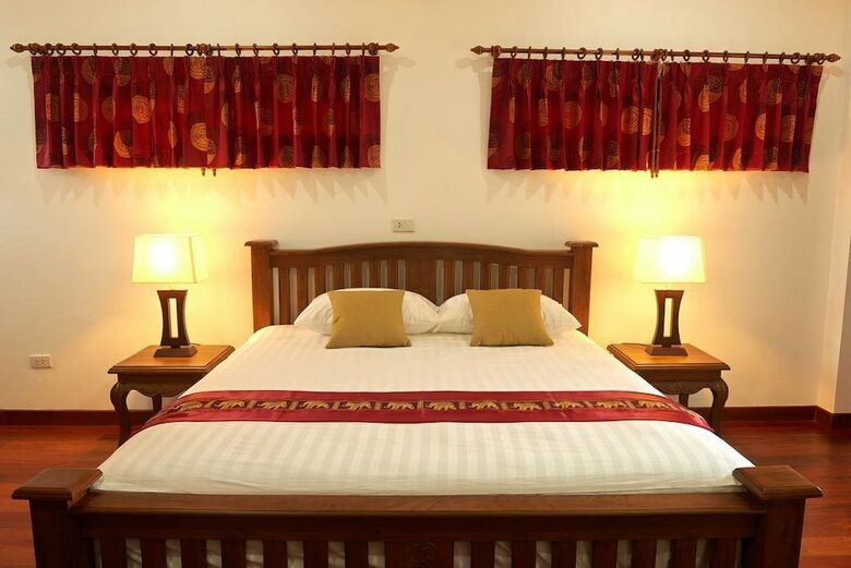Hotel Sara Beachfront Boutique Resort