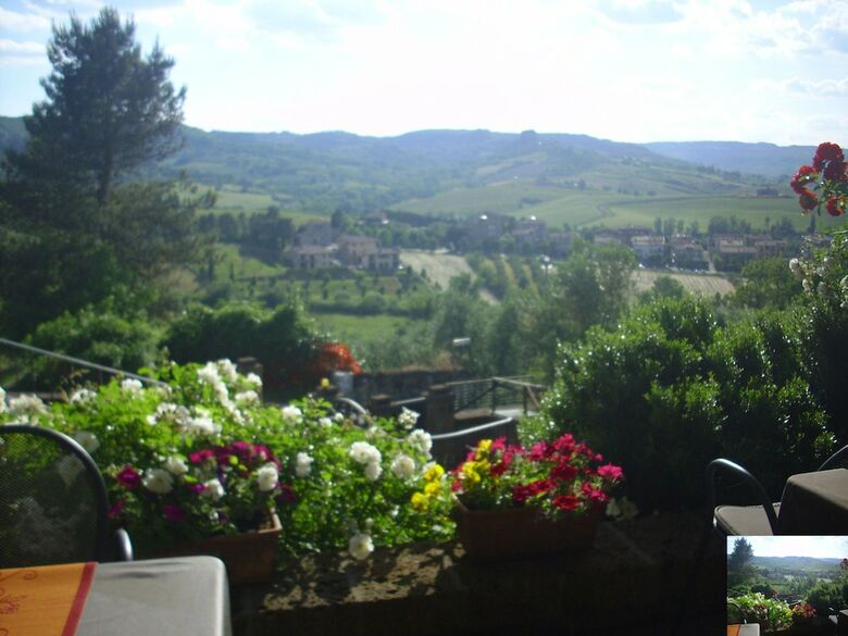 B&B Chiara E Benedetta (La Villa Degli Ulivi)
