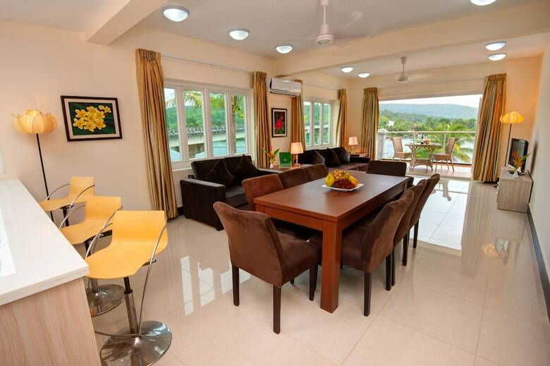 Hotel Tatai Resort & Marina