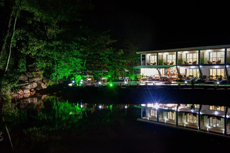 Hotel Tatai Resort & Marina
