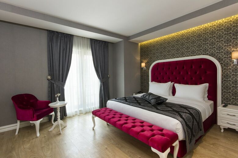 Dencity Hotel