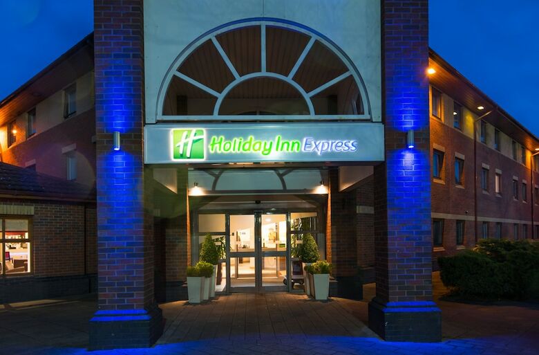 Hotel Holiday Inn Express Warwick - Stratford-upon-avon