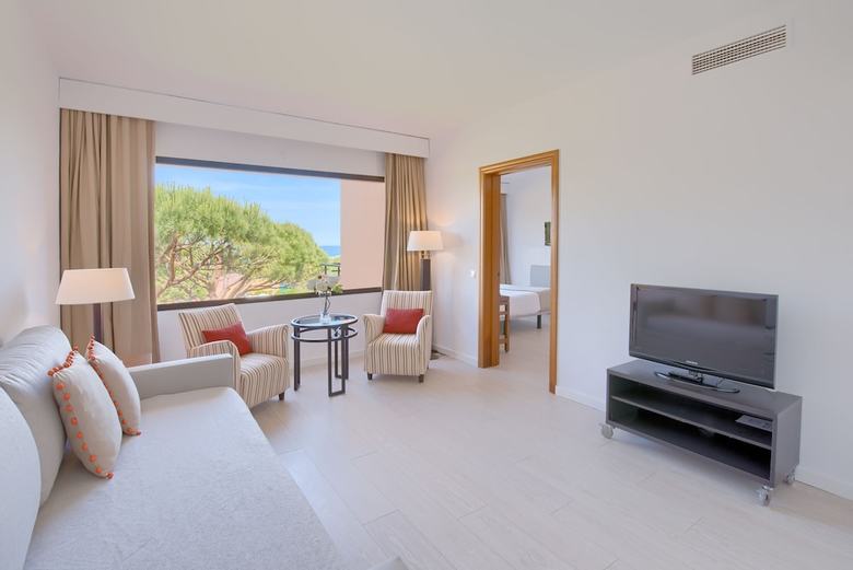 Hotel La Costa Golf & Beach Resort