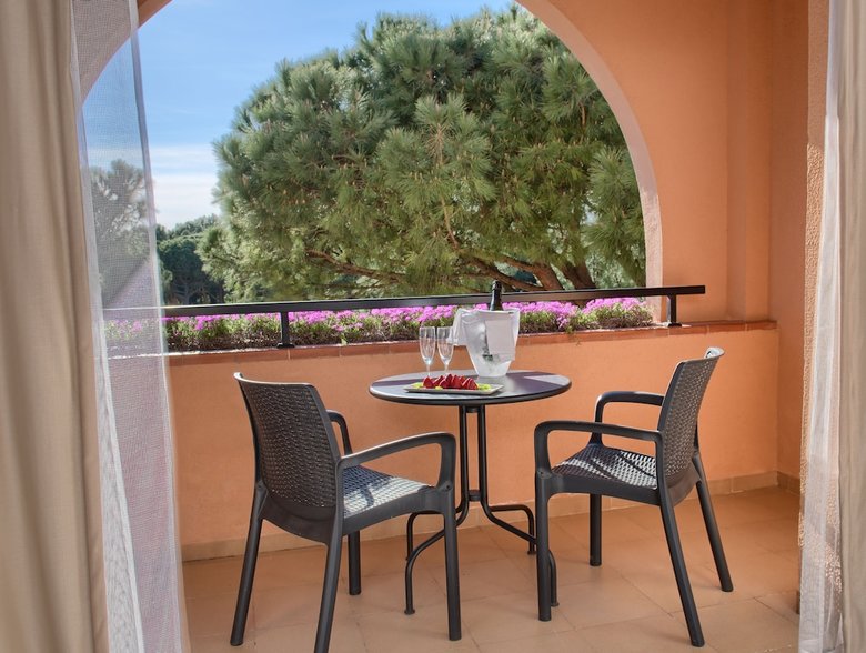Hotel La Costa Golf & Beach Resort