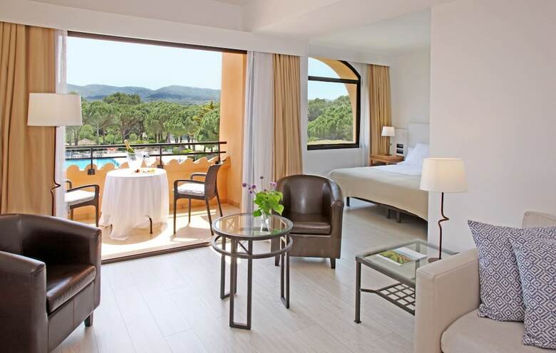 Hotel La Costa Golf & Beach Resort