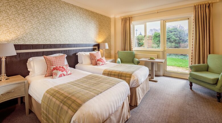 Hotel Careys Manor & Senspa