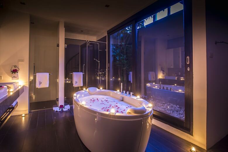 Hotel Executive Pool Villa By Baan Haad Ngam