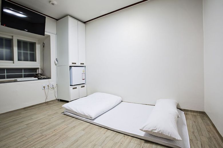 Hostal Jc Inn Dongdaemun - Hostel