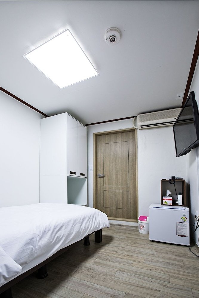 Hostal Jc Inn Dongdaemun - Hostel