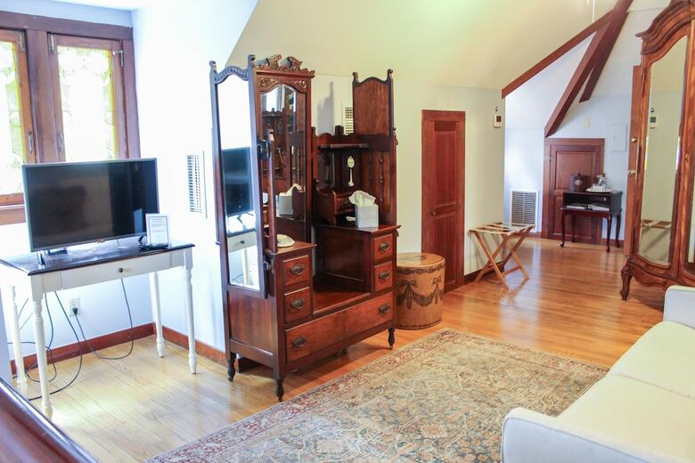 Bed & Breakfast Sweetwater Branch Inn