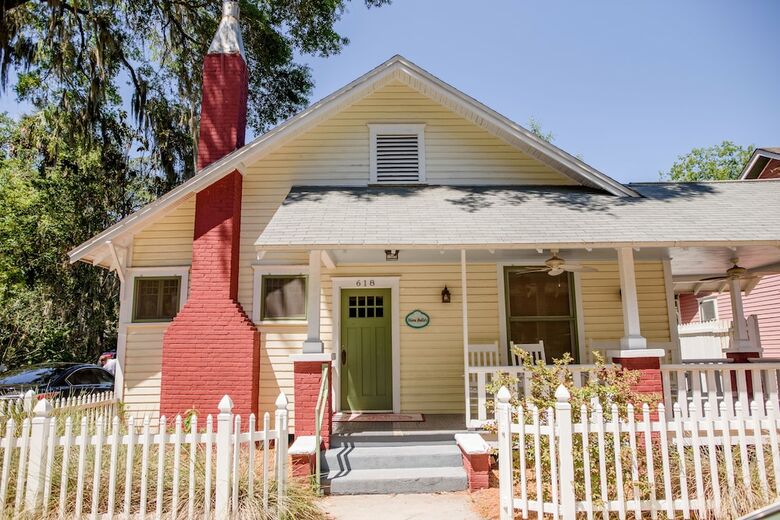 Bed & Breakfast Sweetwater Branch Inn