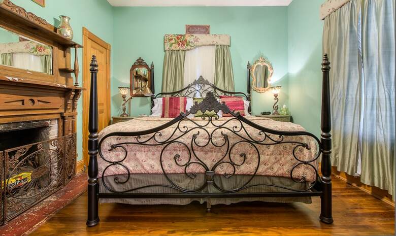 Bed & Breakfast Sweetwater Branch Inn