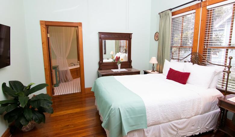 Bed & Breakfast Sweetwater Branch Inn