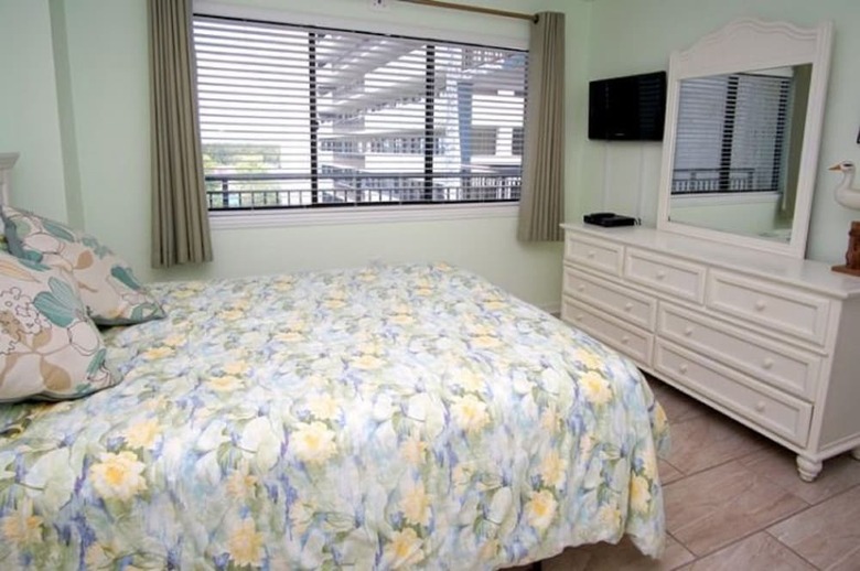 Bluewater Resort By Elliott Beach Rentals