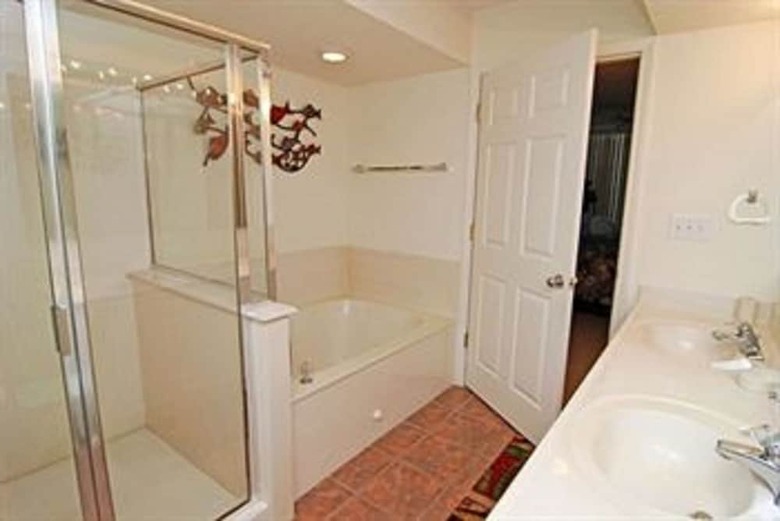 Bluewater Resort By Elliott Beach Rentals