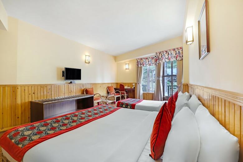 Hotel Summit Newa Regency