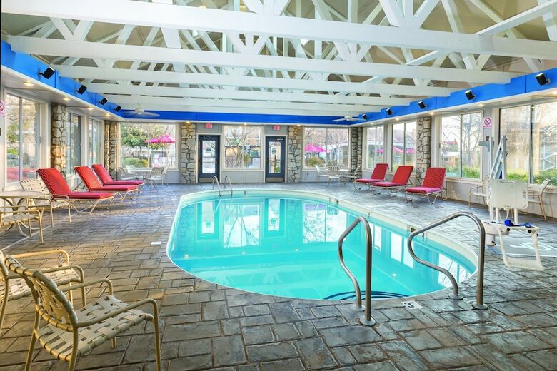 Hotel Club Wyndham Branson At The Meadows
