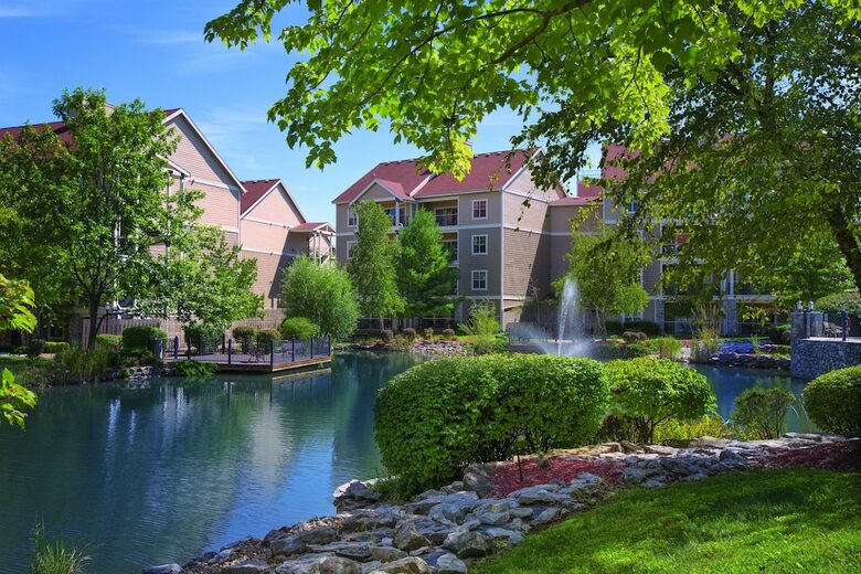 Hotel Club Wyndham Branson At The Meadows