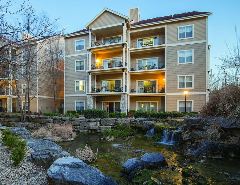 Hotel Club Wyndham Branson At The Meadows