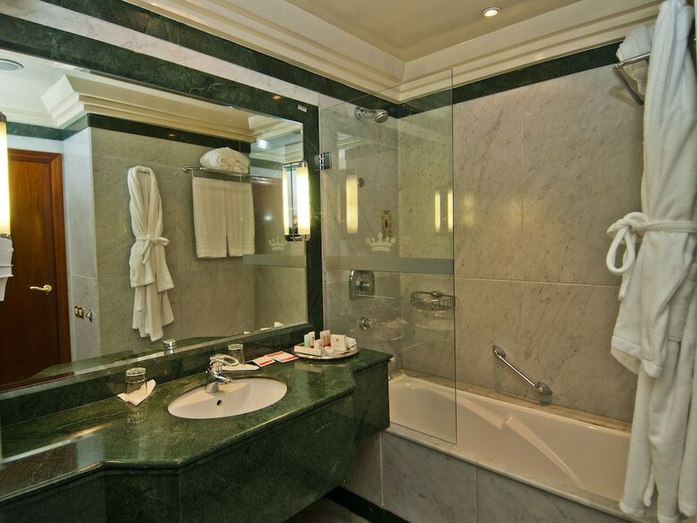 Hotel Ramada By Wyndham Fes
