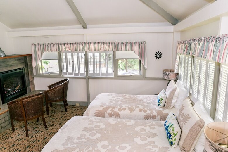 Bed & Breakfast Kilauea Lodge And Restaurant