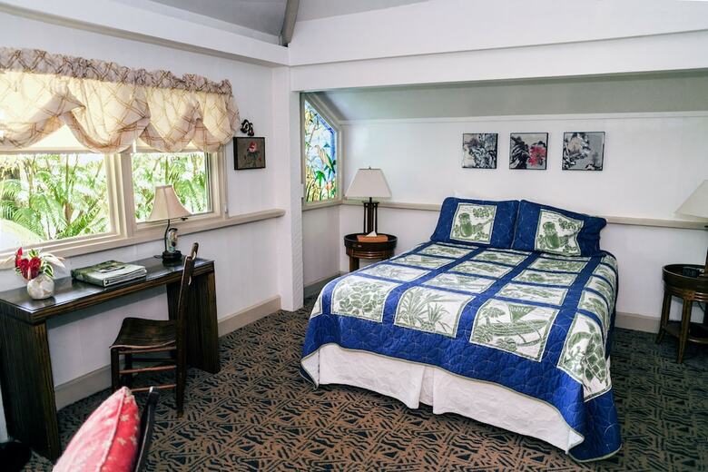 Bed & Breakfast Kilauea Lodge And Restaurant