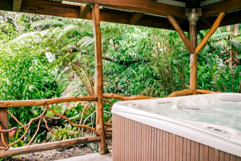 Bed & Breakfast Kilauea Lodge And Restaurant