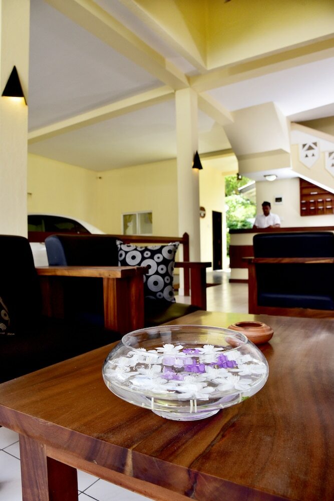 Hotel Blue Eyes Inn