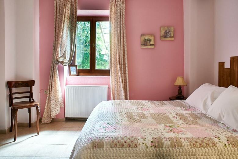 Hotel Triantafillies Guesthouse