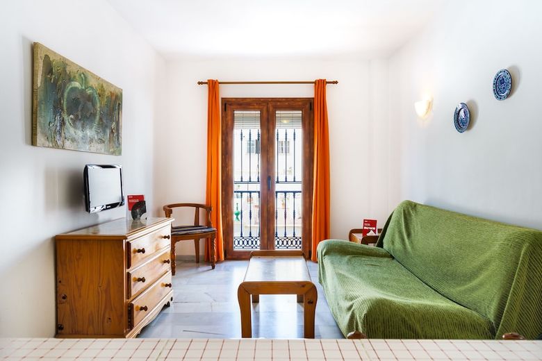 Oyo Apartamentos Pepe Mesa