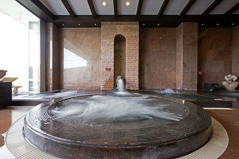 Hotel Okinawa Marriott Resort & Spa
