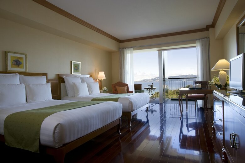 Hotel Okinawa Marriott Resort & Spa