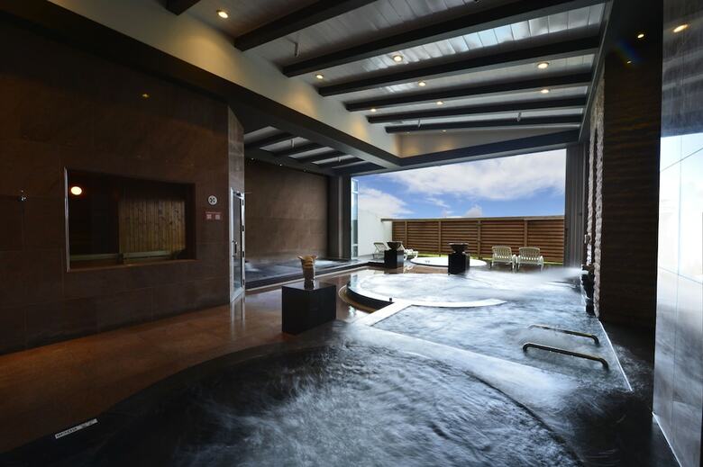 Hotel Okinawa Marriott Resort & Spa