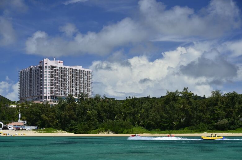 Hotel Okinawa Marriott Resort & Spa