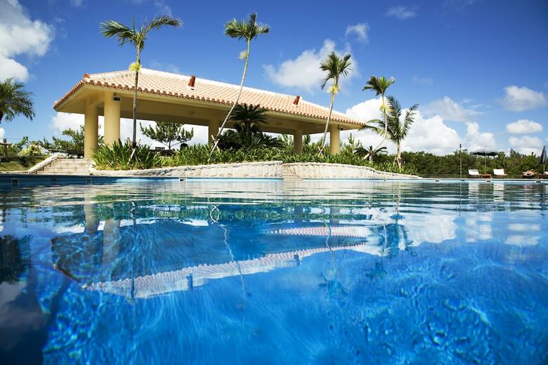 Hotel Okinawa Marriott Resort & Spa