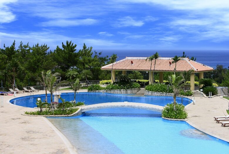 Hotel Okinawa Marriott Resort & Spa