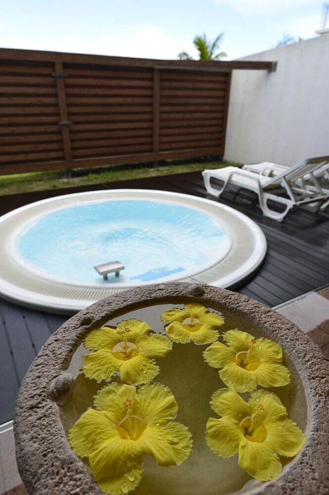 Hotel Okinawa Marriott Resort & Spa