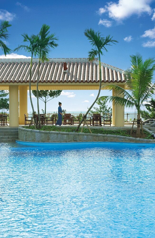 Hotel Okinawa Marriott Resort & Spa