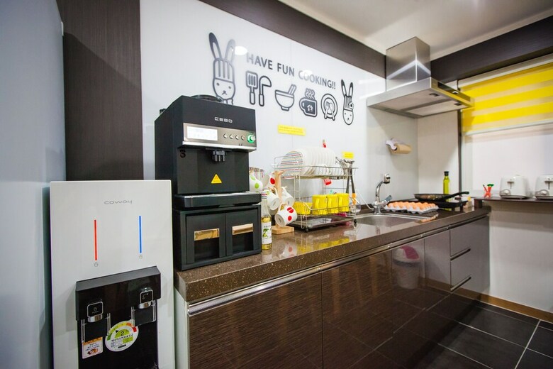 Hotel 24 Guesthouse Haeundae Premier